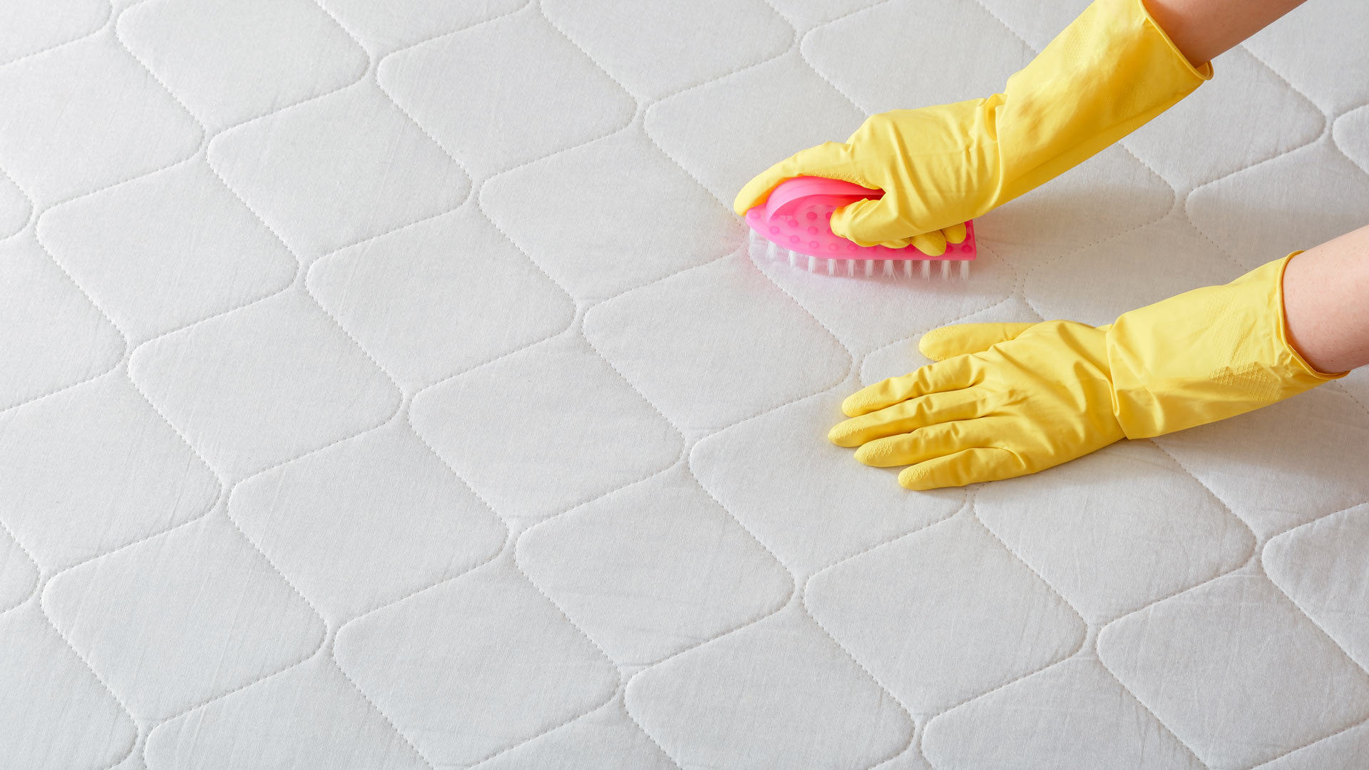 5 prodotti per pulire i materassi